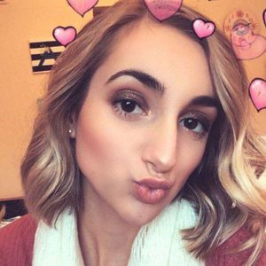 Meet your Posher, Cora